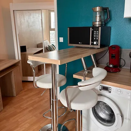 Le Clemenceau - Marina View Apartment *